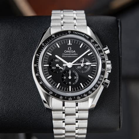 omega speedmaster moonwatch professional chronograph price